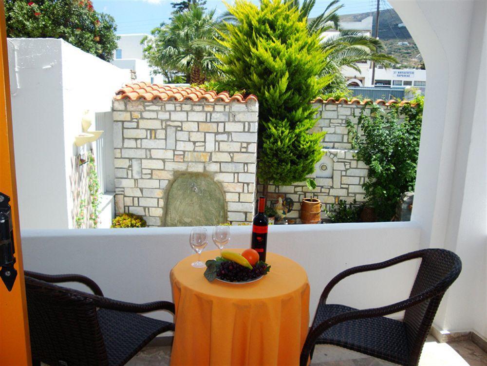 Vassiliki Rooms Parikia  Ngoại thất bức ảnh